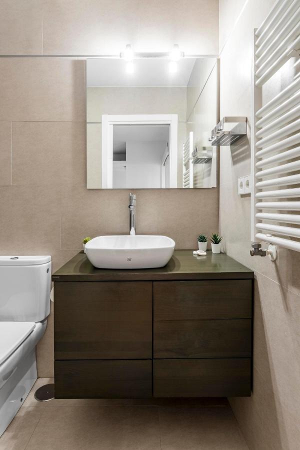Charming Tirso De Molina III Apartment Madrid Ngoại thất bức ảnh
